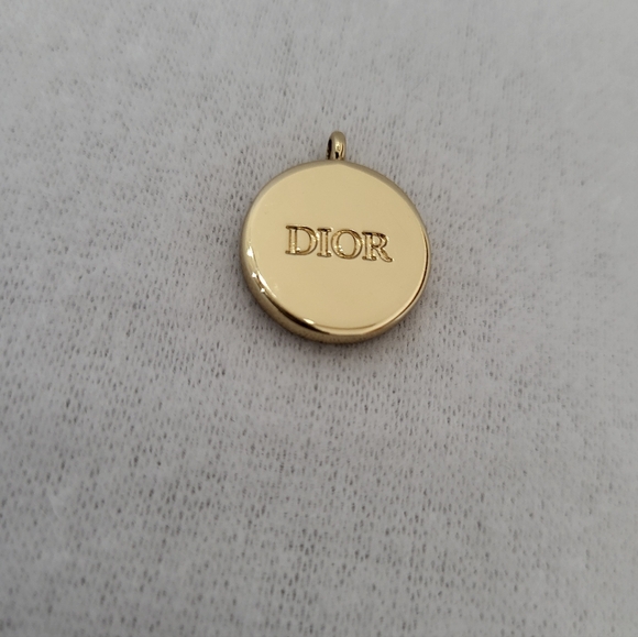 Dior Ja'dore NWOB Gold Tone Pendent With White Fragrance Stone 8mm - Picture 5 of 12